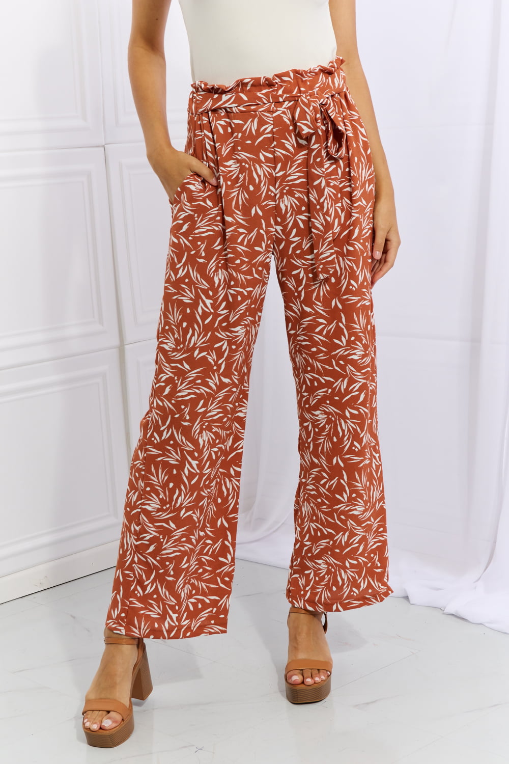 Stylish Geometric Print Pants for Women | The All Red Event